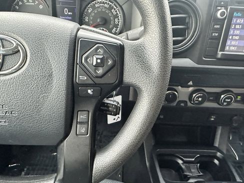 Used 2019 Toyota Tacoma SR image 21