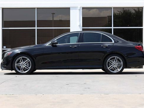 Used 2019 Mercedes-Benz E 450 4MATIC Sedan image 11