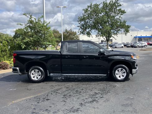 Used 2025 Chevrolet Silverado 1500 LT w/ Protection Package AWD/4WD image 11