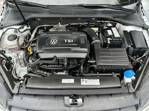 Used 2019 Volkswagen Golf S AWD/4WD image 21