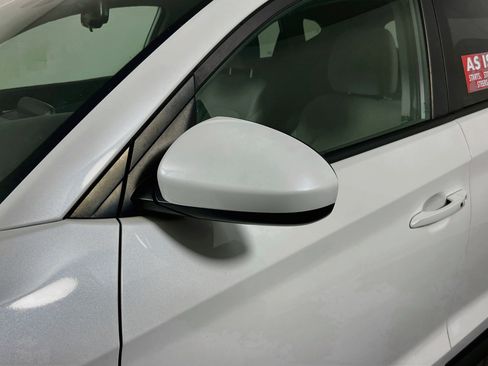 Used 2021 Hyundai Tucson Value FWD image 12