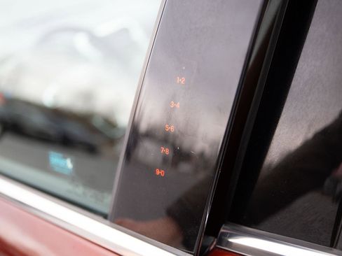 Used 2016 Ford Fusion SE image 10