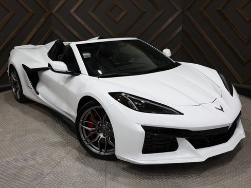 Used 2025 Chevrolet Corvette Z06 image 14