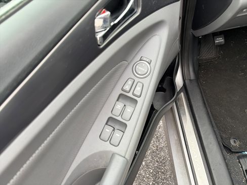 Used 2013 Hyundai Sonata Limited image 10