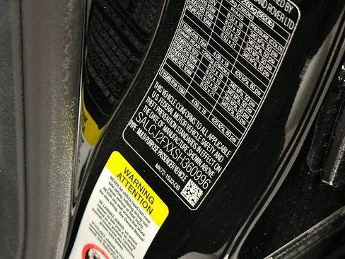 Used 2025 Land Rover Discovery Sport S image 38