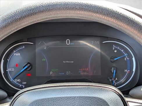 Used 2025 Toyota RAV4 LE AWD/4WD image 14