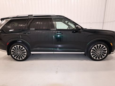 Used 2026 Hyundai Palisade Calligraphy AWD/4WD image 2
