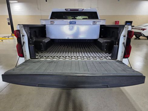 Used 2019 Chevrolet Silverado 1500 LT w/ All-Star Edition RWD image 14