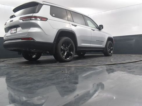 New 2025 Jeep Grand Cherokee L Altitude image 47