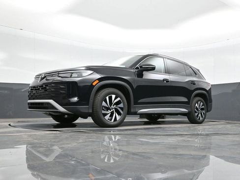 New 2026 Volkswagen Tiguan S FWD image 24