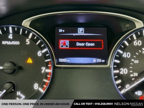 Certified 2017 Nissan Altima 2.5 SR w/ Midnight Edition Package FWD image 12