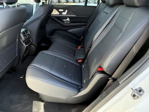 New 2026 Mercedes-Benz GLS 450 4MATIC image 30
