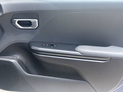 Used 2025 Kia K4 FWD image 14