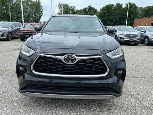 Used 2022 Toyota Highlander Platinum image 8