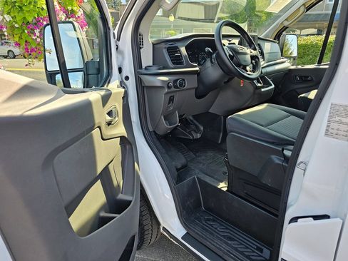 Used 2025 Ford Transit 250 Low Roof w/ Exterior Upgrade Package RWD image 18