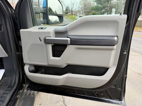 Used 2021 Ford F250 XLT w/ Tremor Off-Road Package image 35