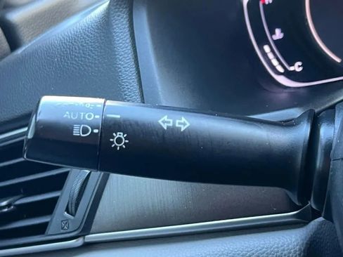 Used 2019 Honda Accord LX image 44