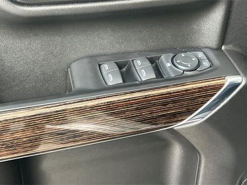 Used 2022 GMC Sierra 1500 Elevation image 12