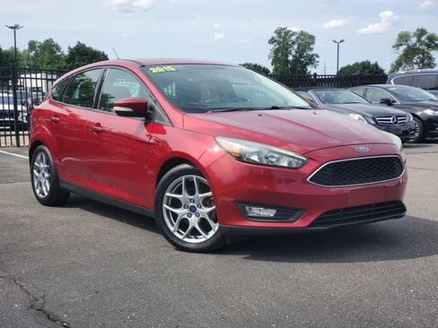 Used 2015 Ford Focus SE w/ Equipment Group 201A FWD image 26