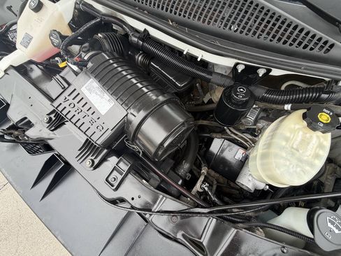 Used 2017 Chevrolet Express 2500 Extended RWD image 20