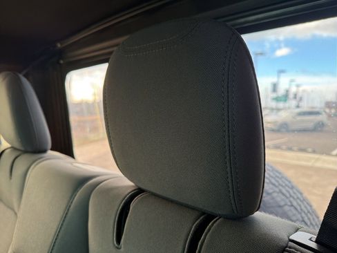 Used 2021 Jeep Wrangler Sport AWD/4WD image 97