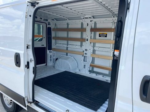 Used 2025 RAM ProMaster 2500 w/ U-Haul Equipment Group FWD image 28
