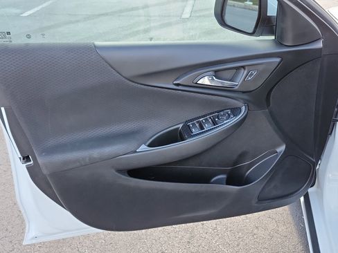 Used 2022 Chevrolet Malibu RS FWD image 16