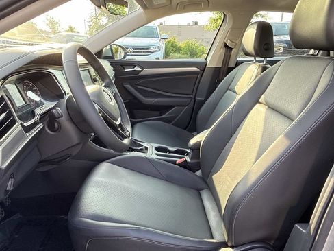 Used 2020 Volkswagen Jetta SE w/ SE Cold Weather Package FWD image 7