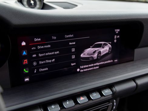 Certified 2022 Porsche 911 GT3 image 37