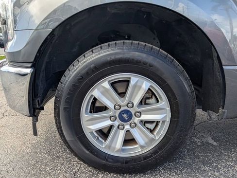 Used 2017 Ford F150 XLT RWD image 6