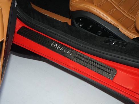 Used 2021 Ferrari F8 Tributo Base image 29