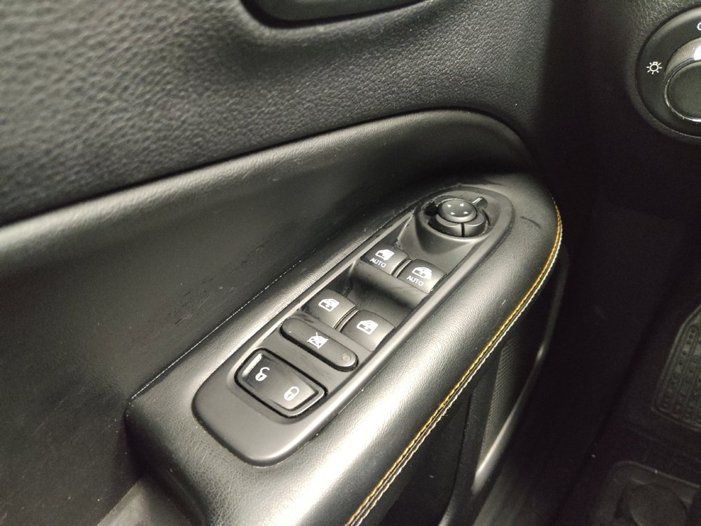 Used 2020 Jeep Compass Sport AWD/4WD image 27