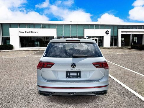 Used 2023 Volkswagen Tiguan SE R-Line image 5