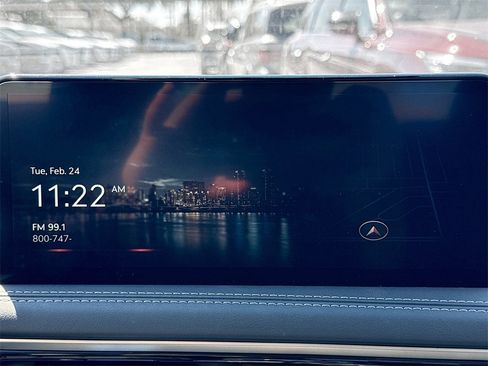 Used 2025 Genesis G70 2.5T image 16