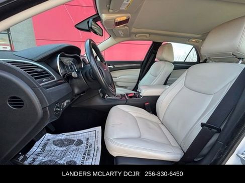 Used 2019 Chrysler 300 Touring L w/ Quick Order Package 22F image 21