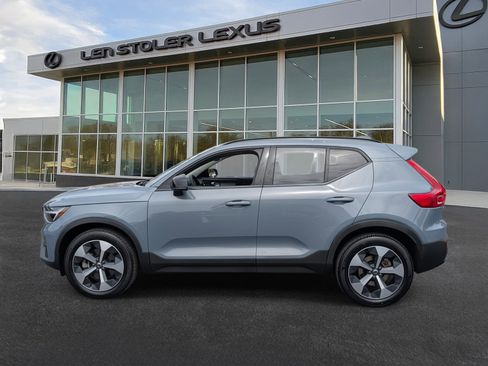 Used 2023 Volvo XC40 B5 Ultimate image 7
