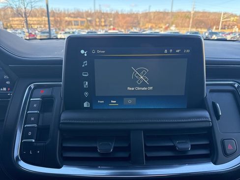 Used 2024 Chevrolet Tahoe Z71 w/ Luxury Package image 30