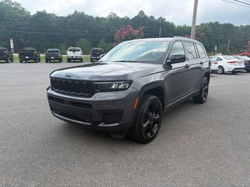 Used 2025 Jeep Grand Cherokee L Altitude RWD image 7