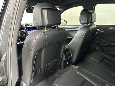 Used 2024 Porsche Macan w/ Premium Plus Package AWD/4WD image 24