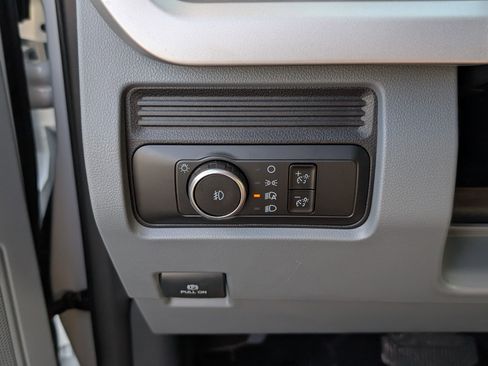 New 2025 Ford F550 4x4 Crew Cab image 27