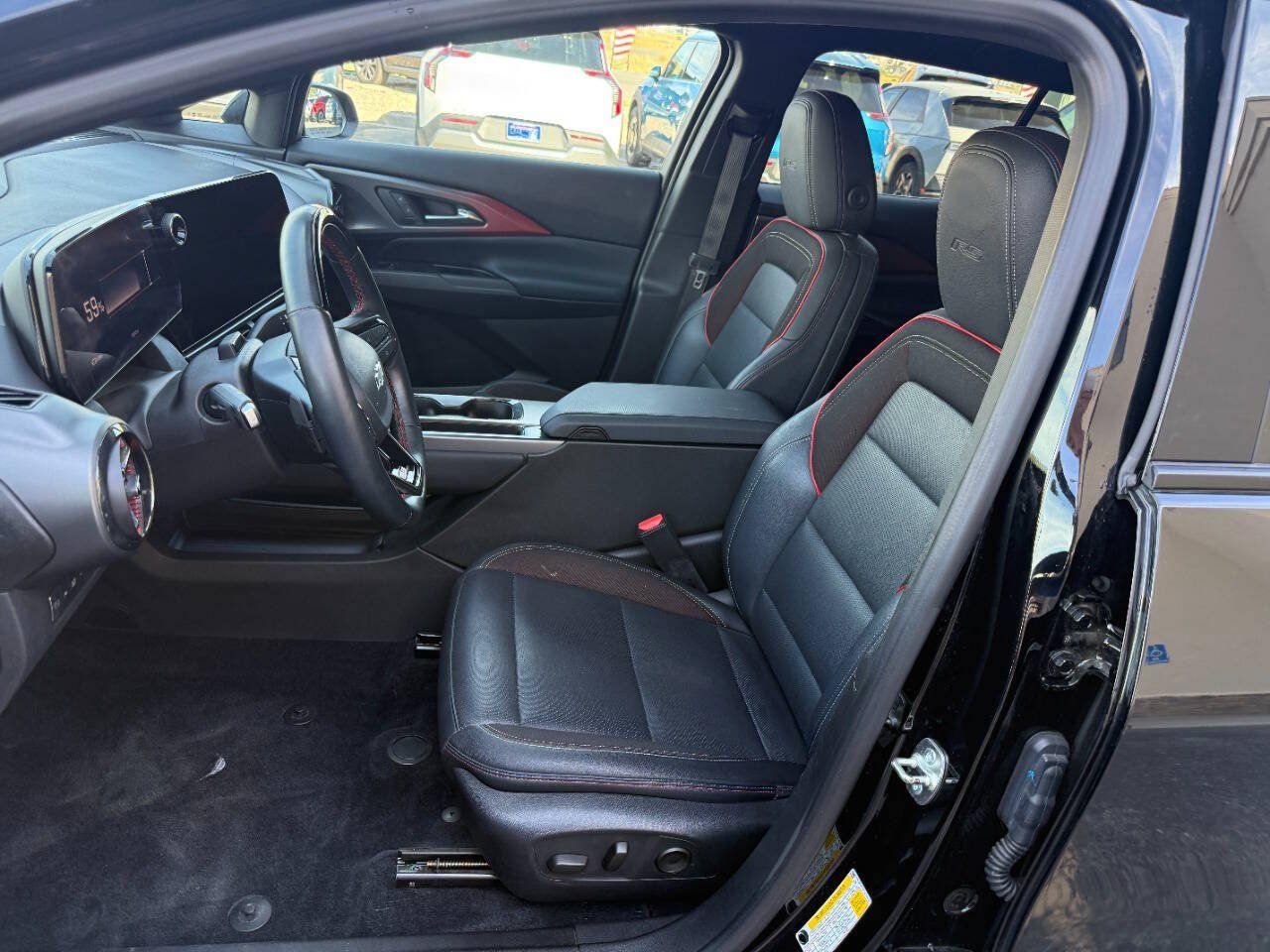Used 2024 Chevrolet Equinox EV RS AWD/4WD image 3