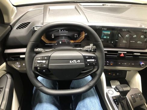 New 2026 Kia Sportage EX FWD image 26