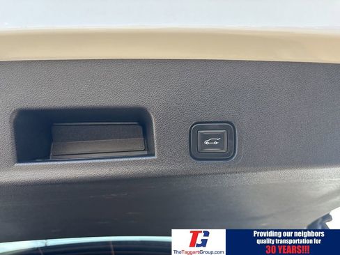 Used 2025 Buick Enclave Preferred image 22