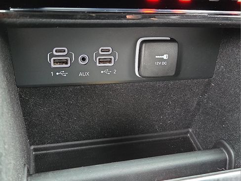 Used 2021 Jeep Grand Cherokee L Limited RWD image 18