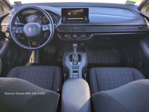 Used 2025 Honda HR-V Sport image 16