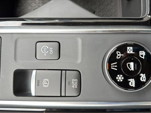 New 2026 Nissan Pathfinder SV AWD/4WD image 29