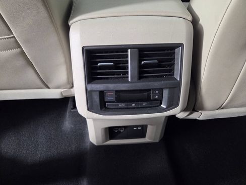 Used 2021 Volkswagen Atlas SE w/ Panoramic Sunroof Package FWD image 25