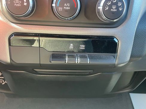 Certified 2022 RAM 1500 Big Horn image 34