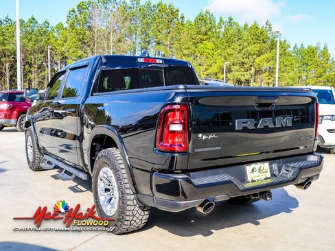Used 2025 RAM 1500 Big Horn image 7
