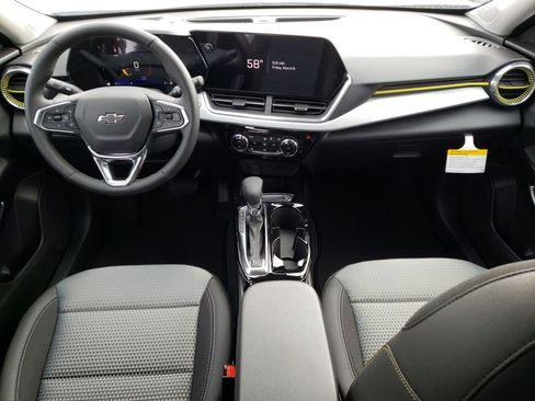 New 2026 Chevrolet Trax LT w/ Driver Confidence Package image 12